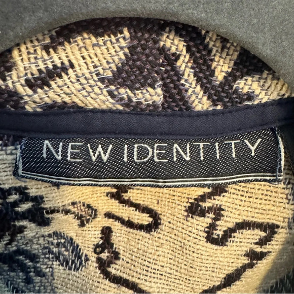 New Identity Womens Size Aztec Tapestry Cropped Blazer - Picture 4 of 8